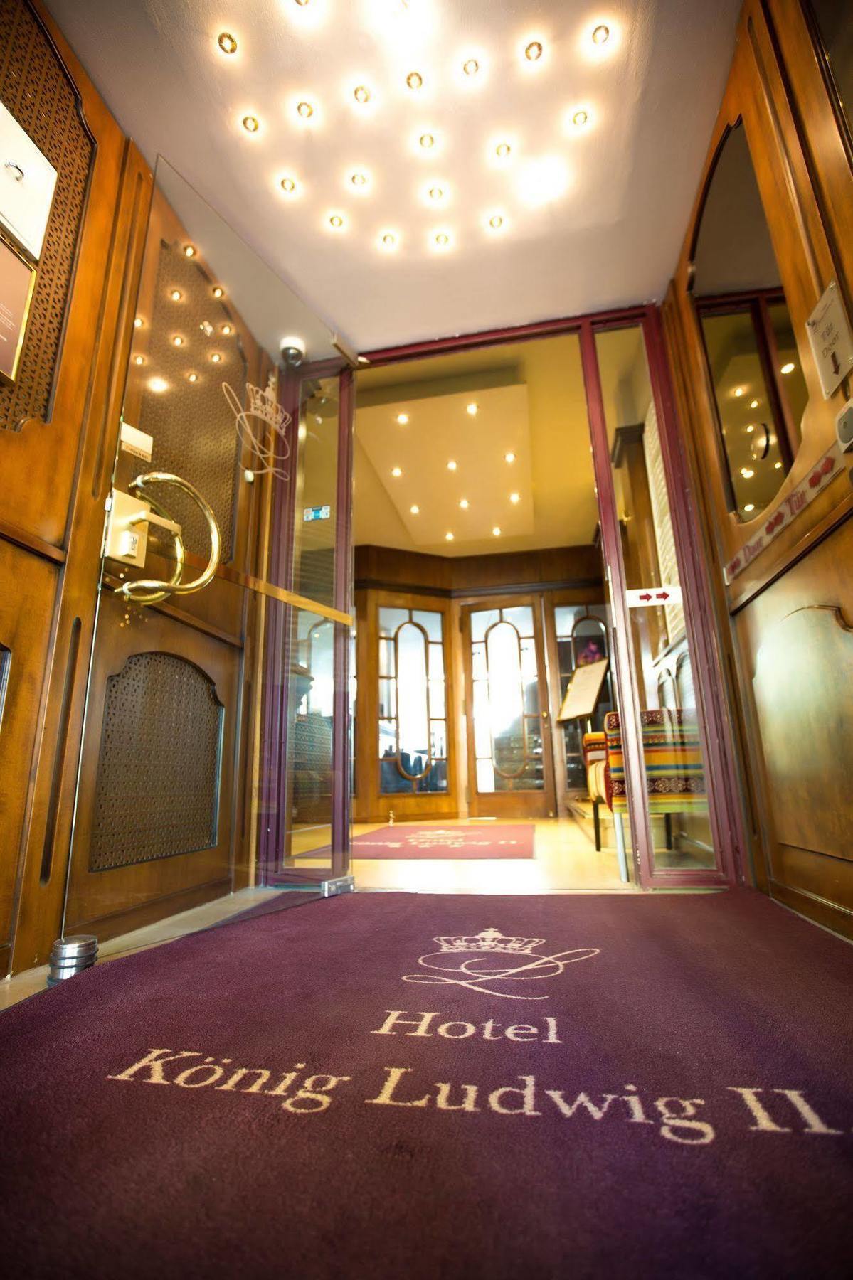 Hotel Koenig Ludwig II Garching bei Muenchen Exterior photo